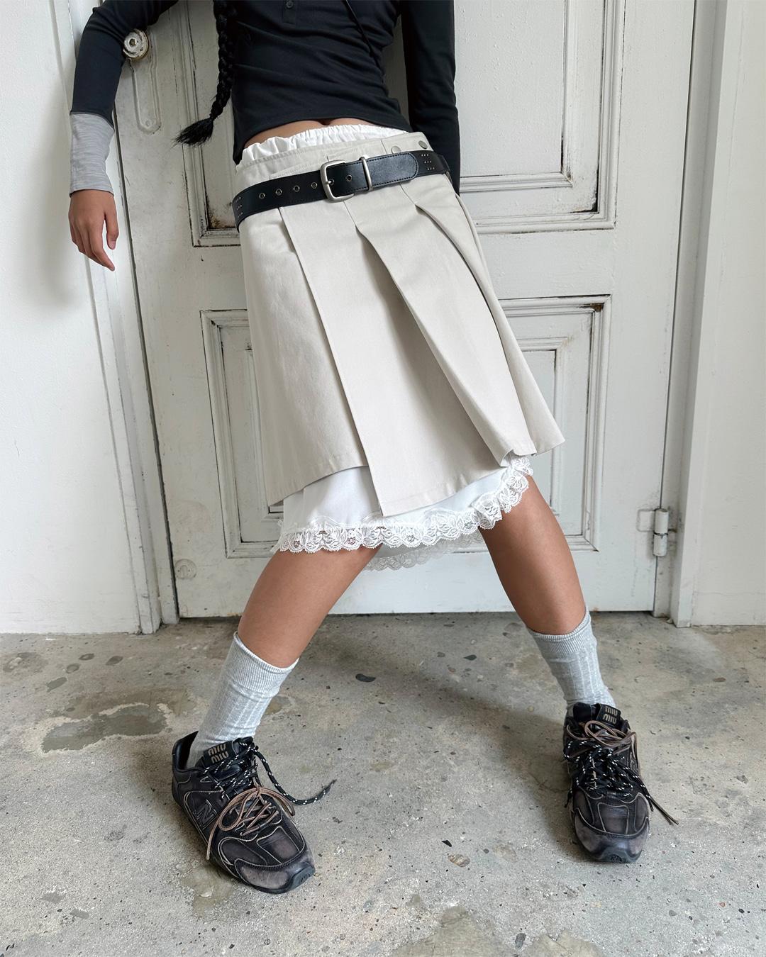 SNAP WRAP SOLID PLEATS SKIRT-BEIGE