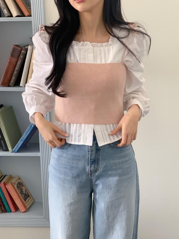 메이비 프릴 스퀘어 블라우스 : 에이딘에이블