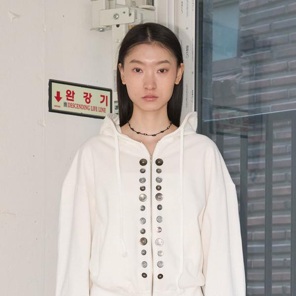 [4/10 순차 출고] Button Line Hood Zip-Up (Ivory)