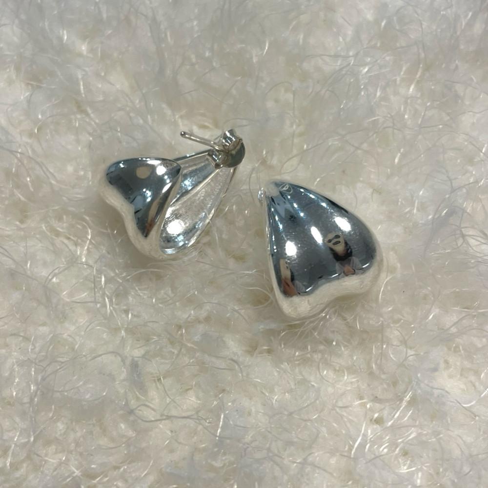 실버925 heart line earing 심플 스터드귀걸이 하트 볼드 귀걸이