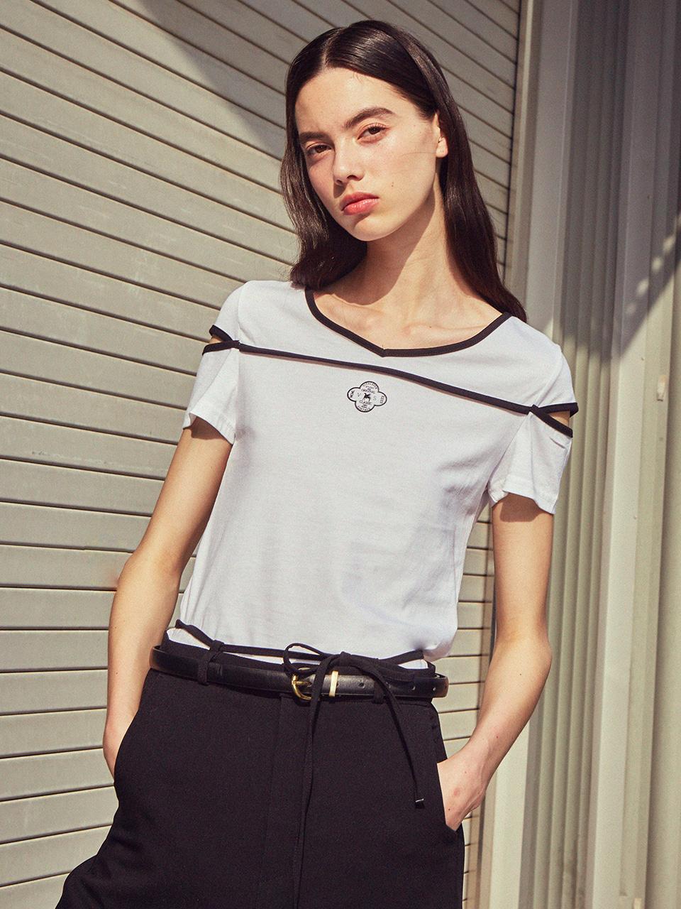 [LINE] Slit Pipping Print T-shirt (Ivory)