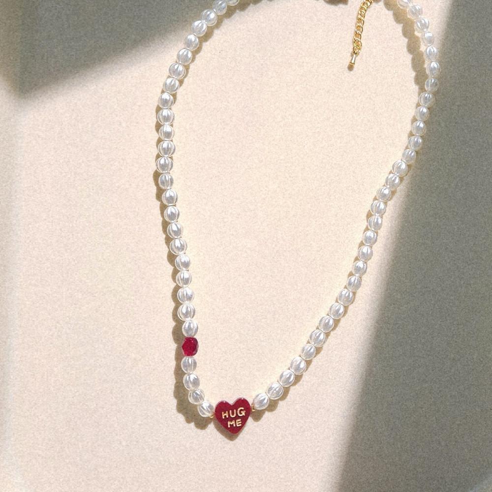 (핑거플로우) 체코 멜론 진주 버건디 허그미 하트 비즈 목걸이