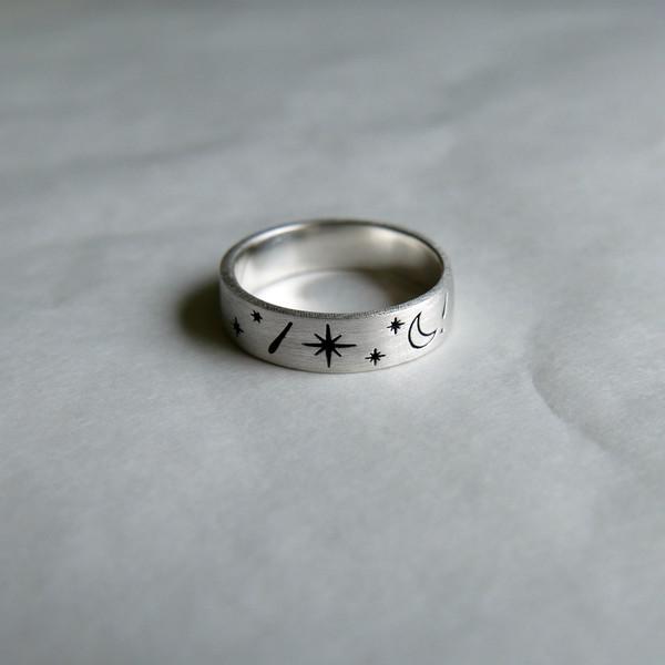 STAR IN THE NIGHT SKY RING
