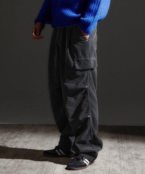 스트럭처드 카고 골덴팬츠 (차콜)