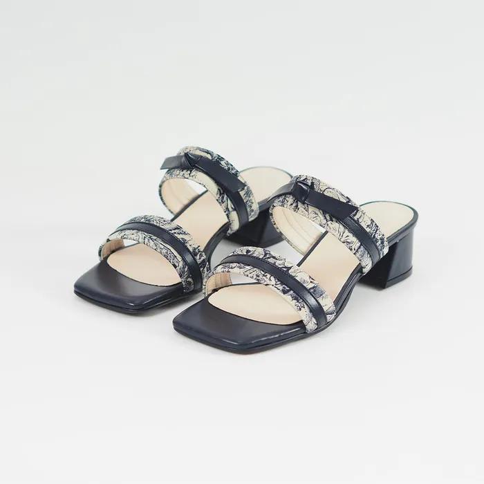 아멜리에 플로럴 샌들 AM250003 (4cm)