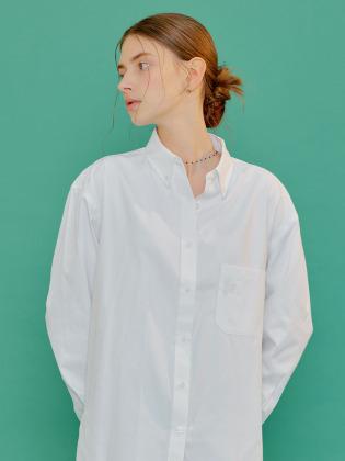 루즈핏 로고 셔츠 [WHITE] / S22A04004