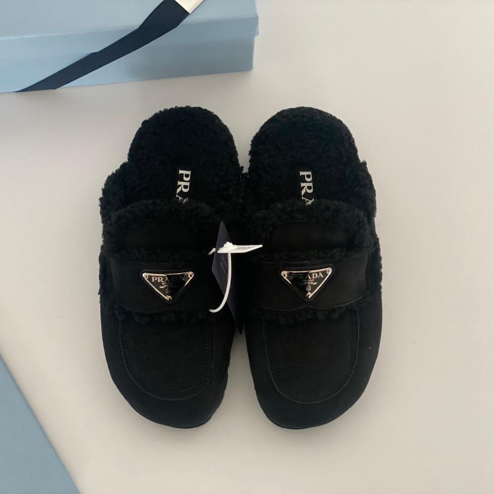 프라다 시어링 털 슬리퍼 뮬 1S711M