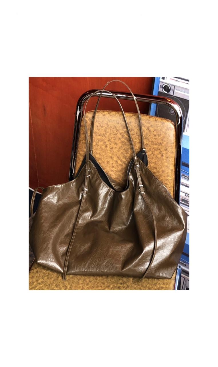 라이컨애로우 vintage leather buckle shoulder bag