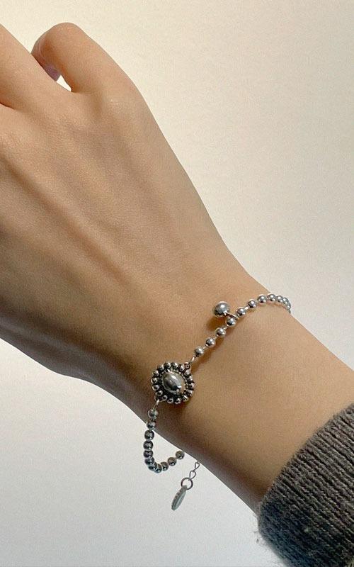 Signature flower Bracelet