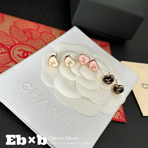 C.C 에나멜 미니 하트 귀걸이