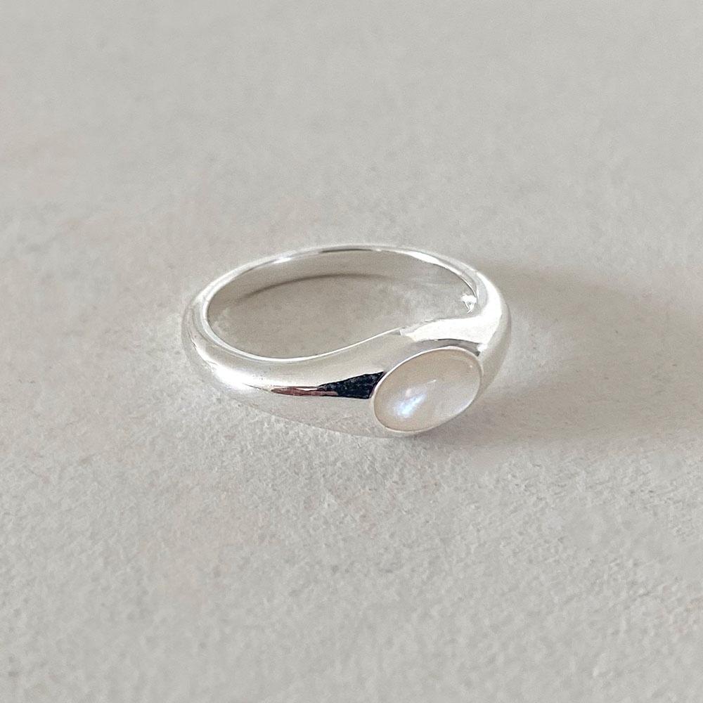 Mother of pearl ring