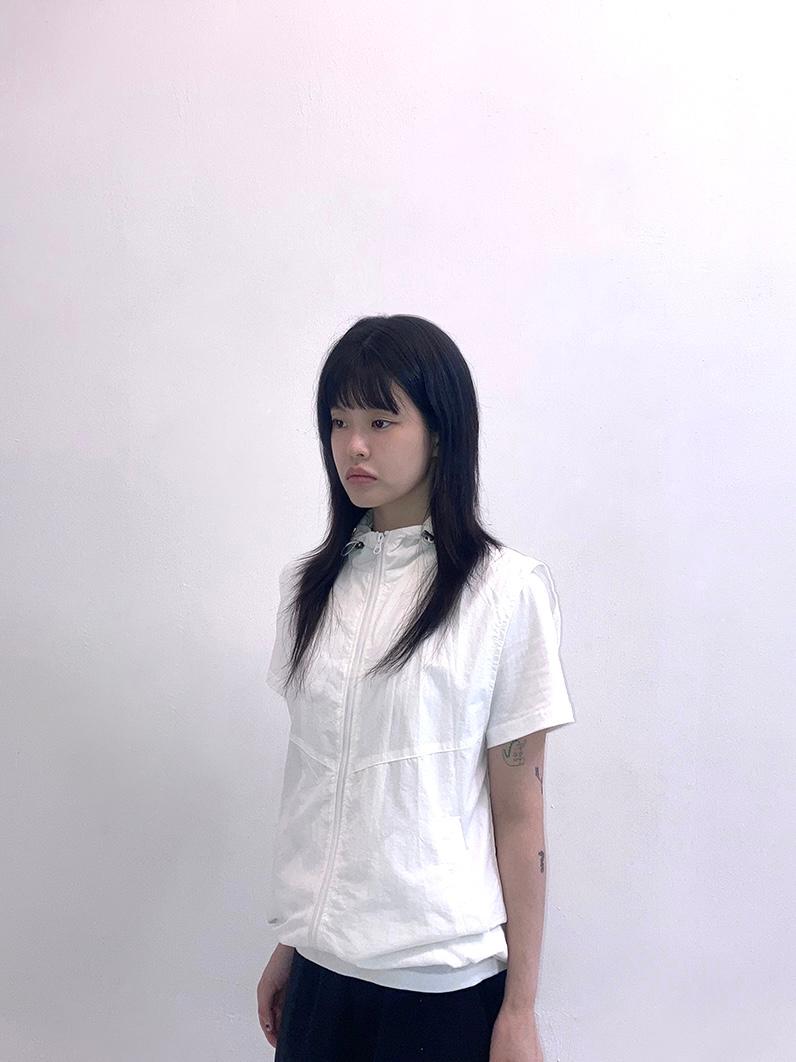 nylon hooded vest(white)