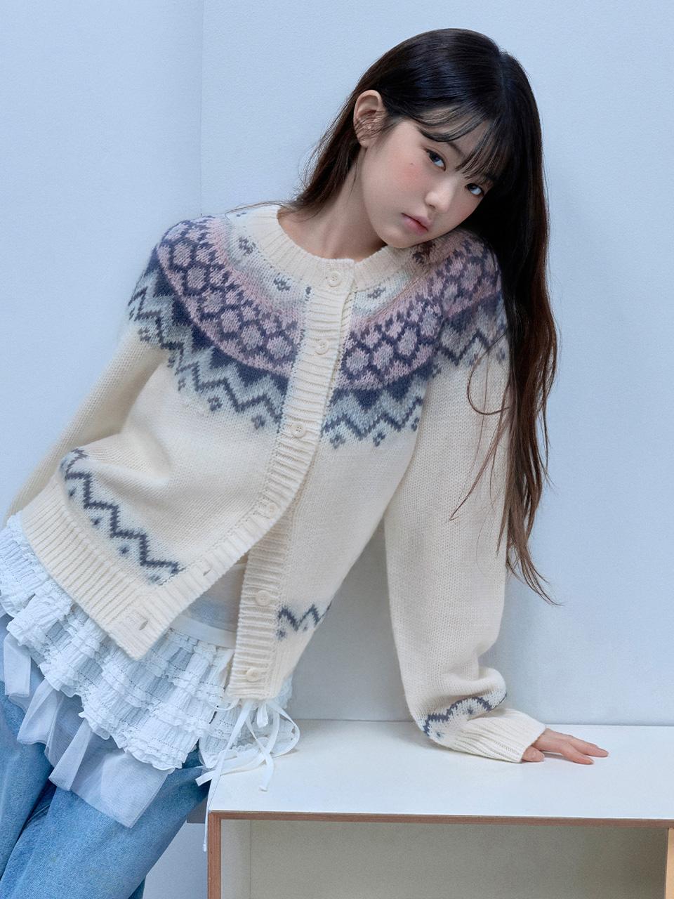 COWICHAN JACQUARD KNIT CARDIGAN IVORY