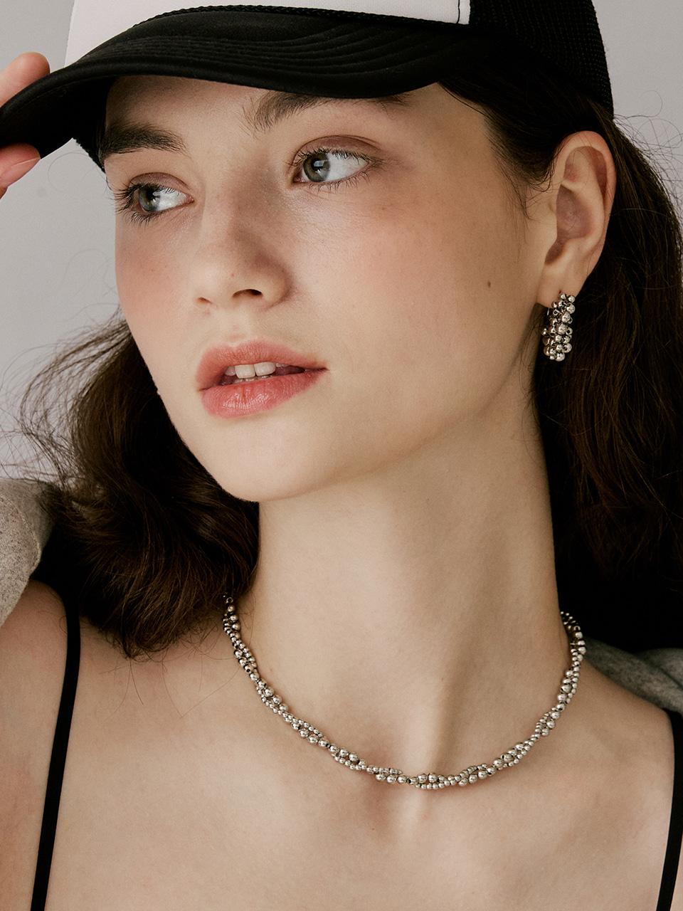 [셀럽착용]Ivy Ball Necklace_VH2479NE006M