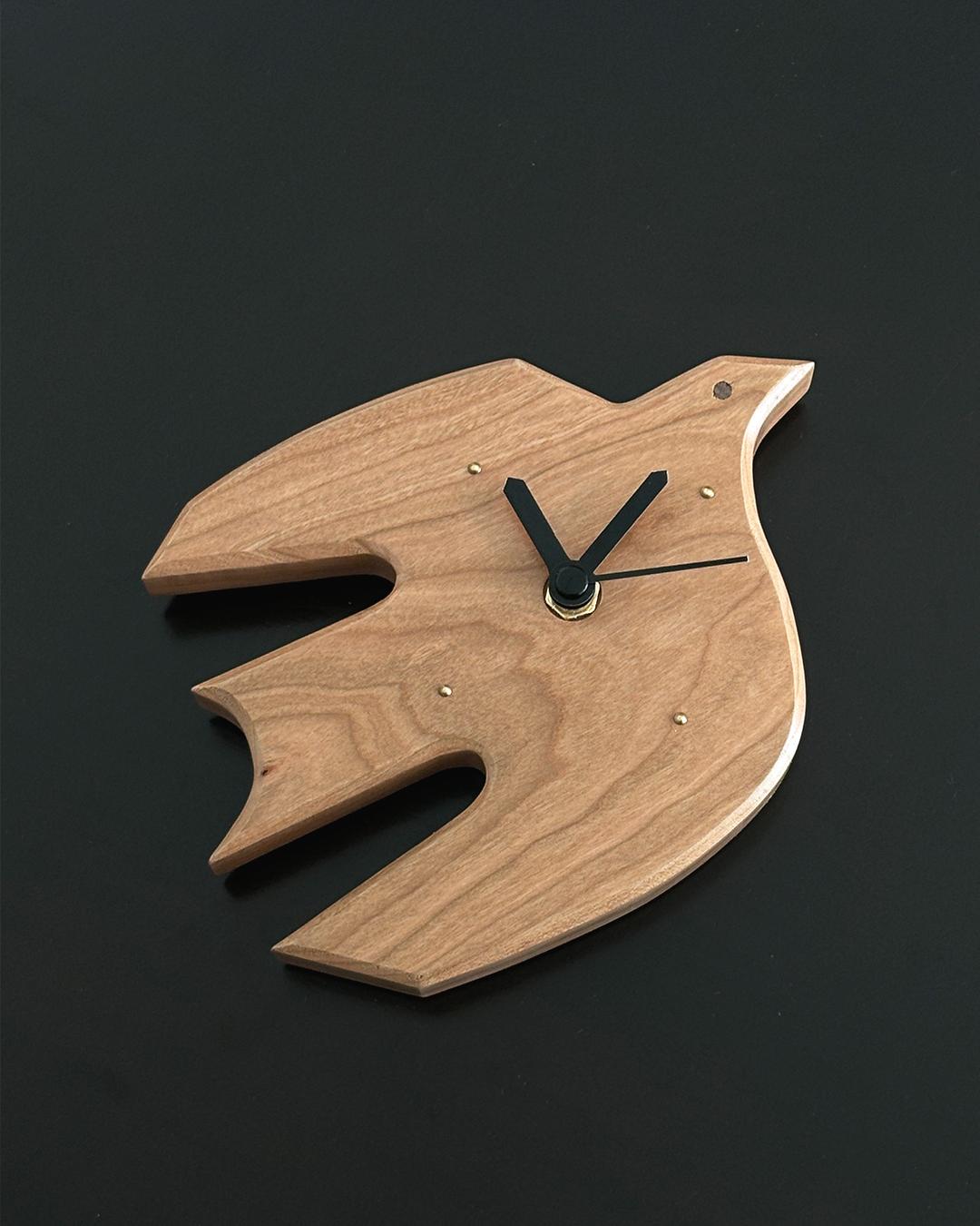 새모양 벚나무 원목 시계