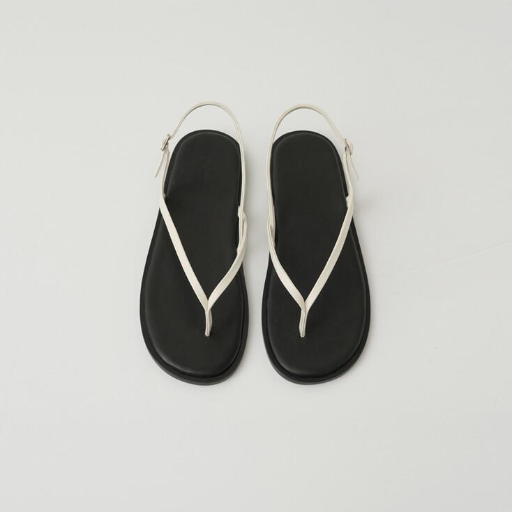 thin strap flip-flops (ivory)