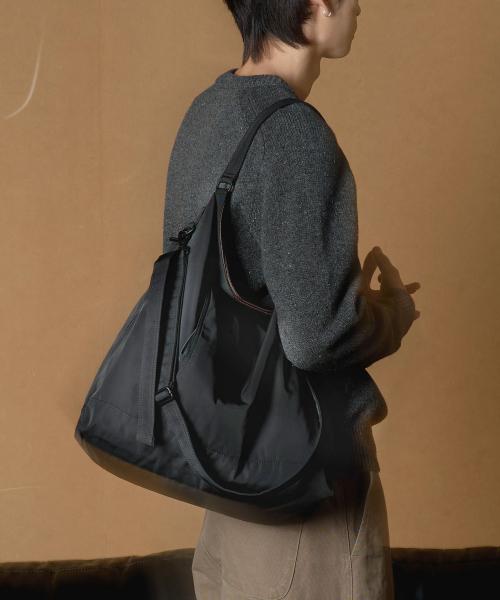 Essential 2way Shoulder Bag / Black
