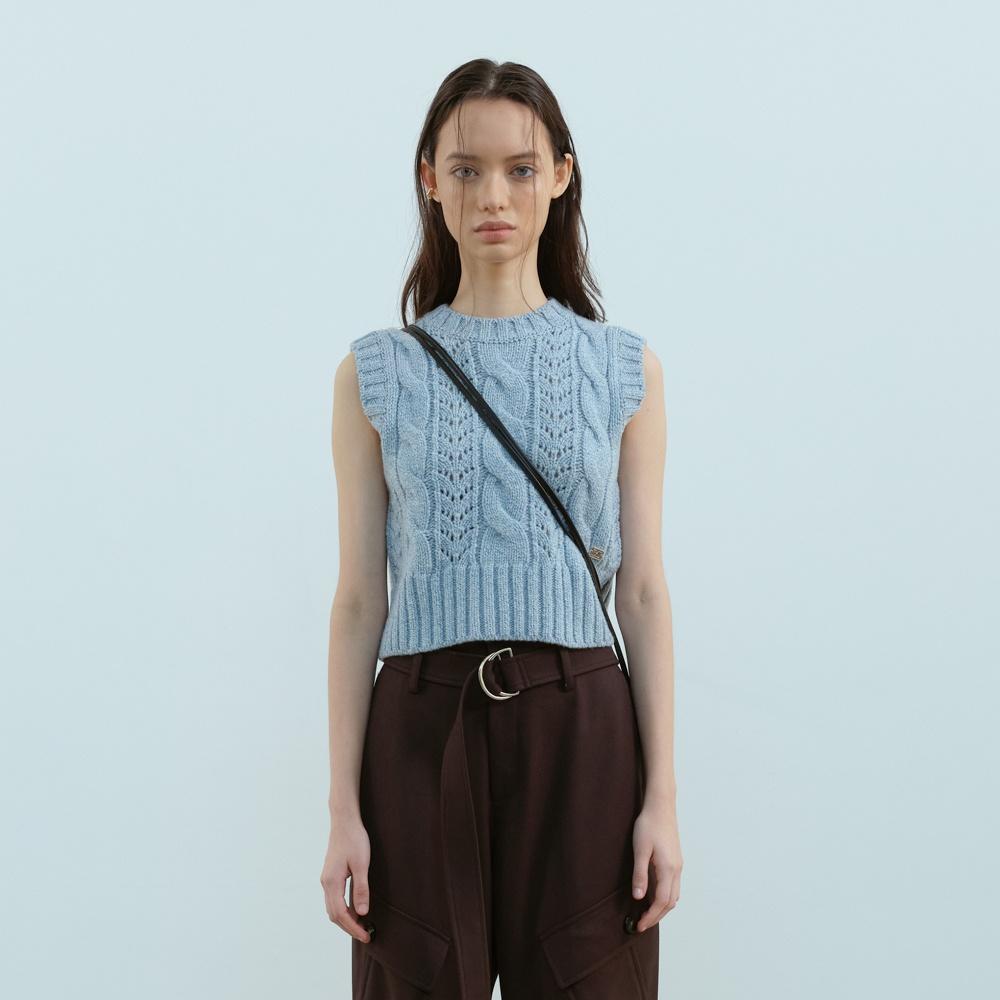BLUE CABLE KNIT VEST