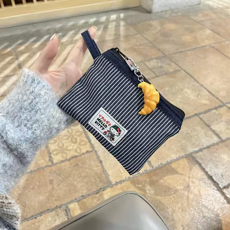 헬로 키티 동전 가방 Kawaii Sanrio 데님 Storagebag 애니메이션 립스틱 헤드폰 가방 휴대용 레트로 다목적 보관 가방 선물