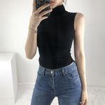 시스루 폴라 나시 티셔츠