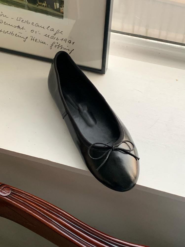 Round flat shoes 라운드 플랫 슈즈