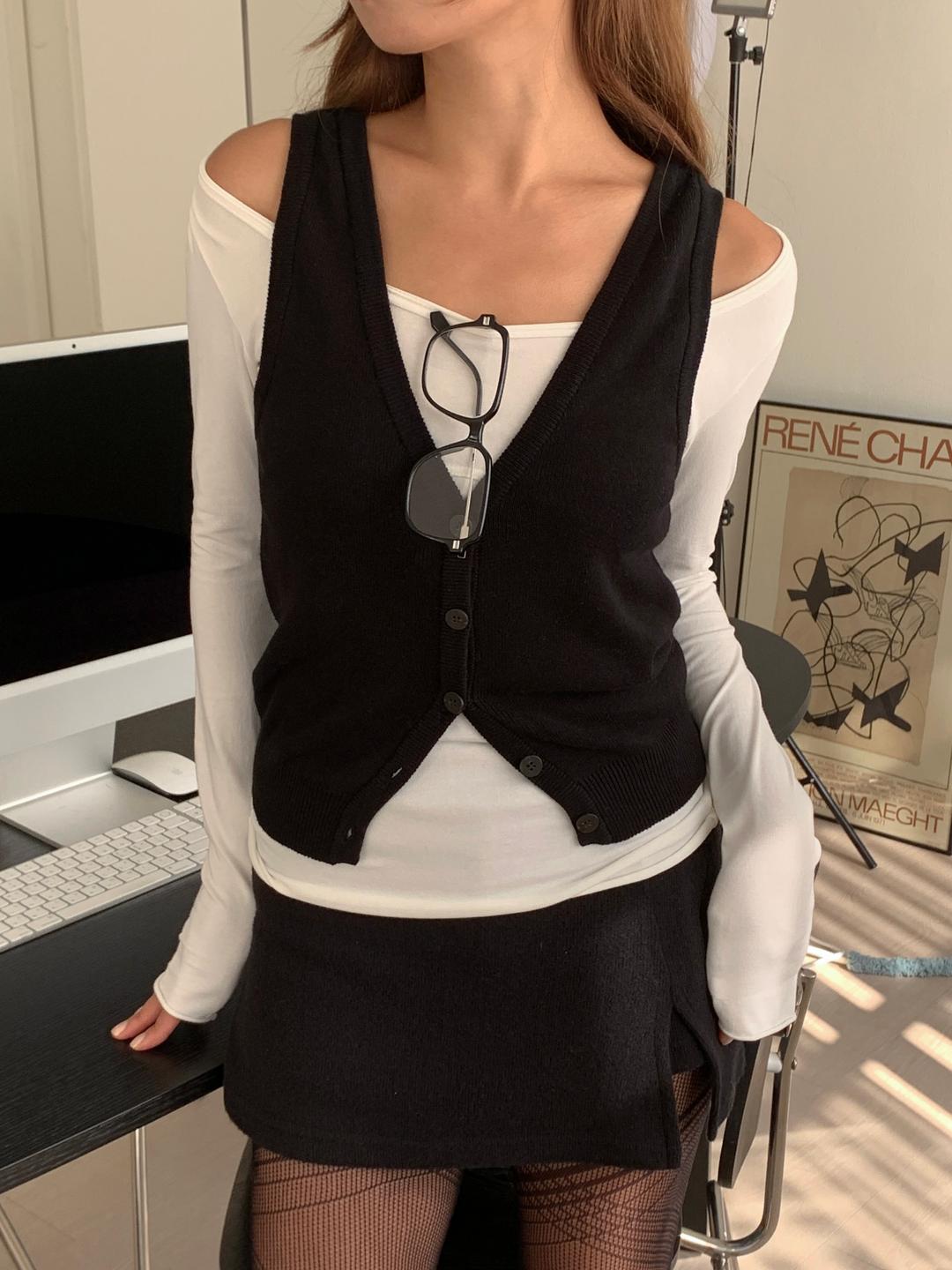 온마인드 MINI KNIT VEST