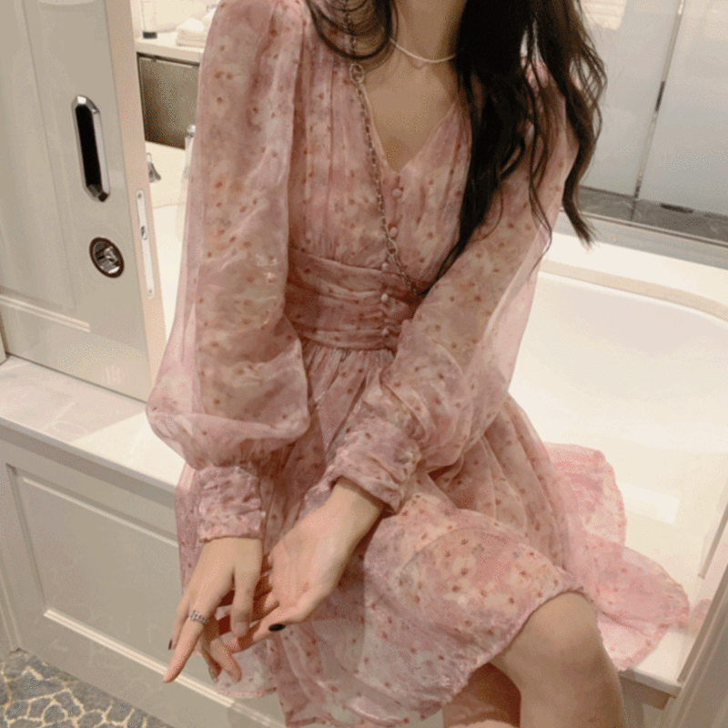 플라워오프닝 브이넥 콩단추 셔링 벌룬 쉬폰 미니 원피스 봄 여름 퍼프 데일리 결혼식하객룩 바캉스 휴양지 허니문 로맨틱