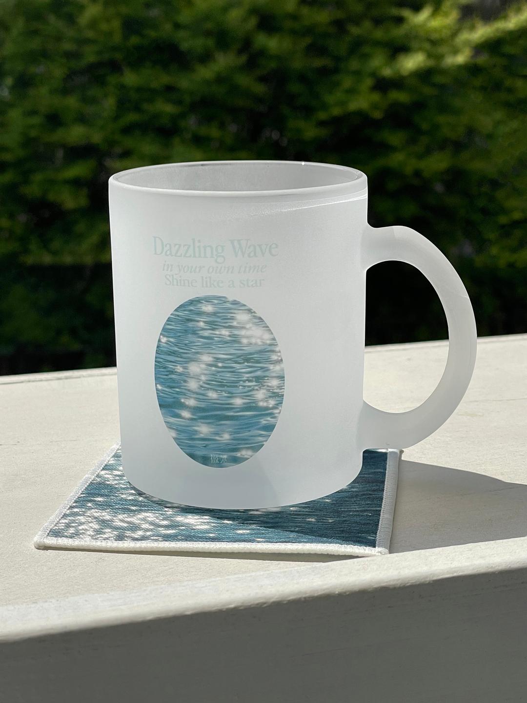 Dazzling wave glass cup