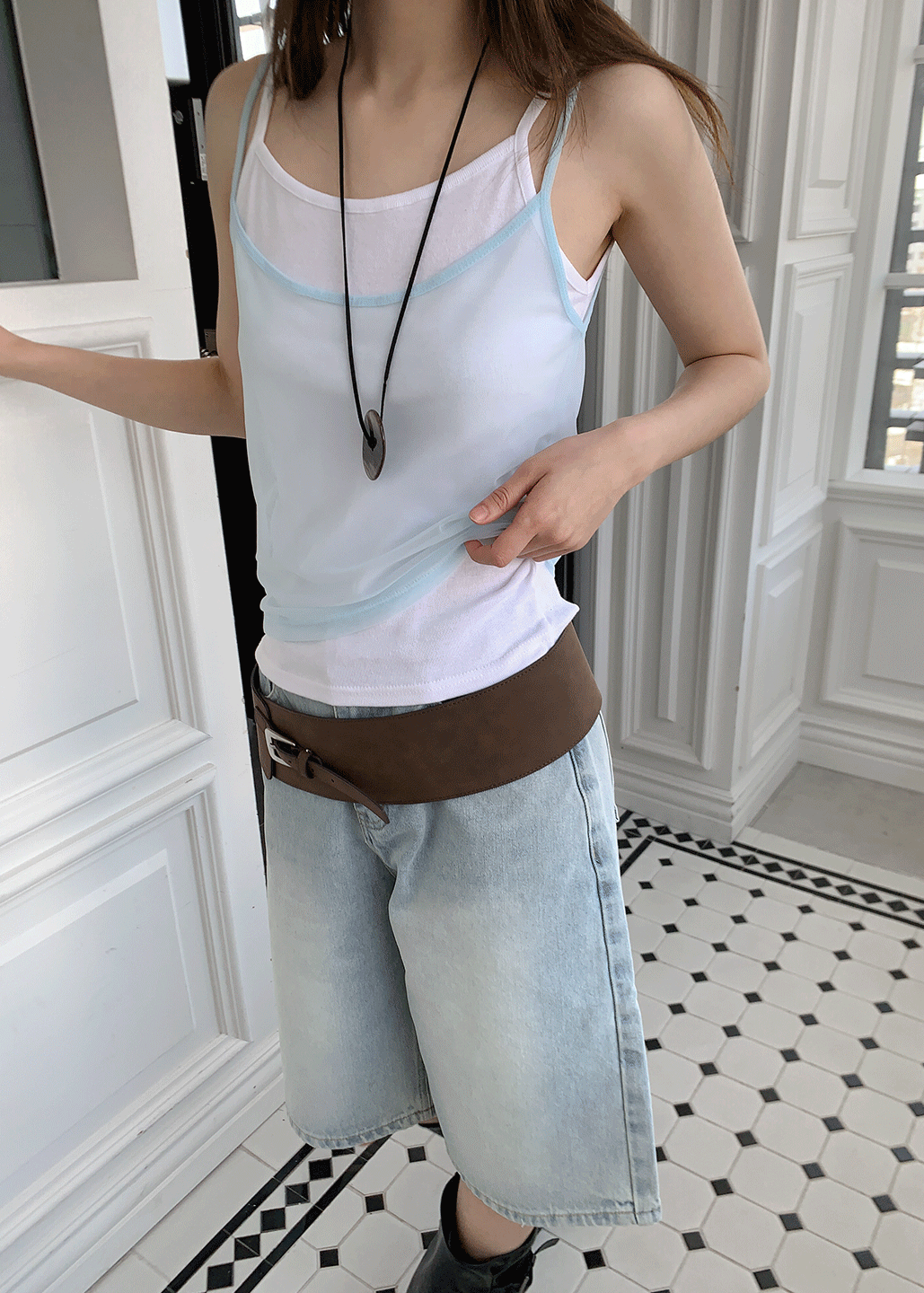 서울베이스드 PASTEL SEETHROUGH SLEEVELESS