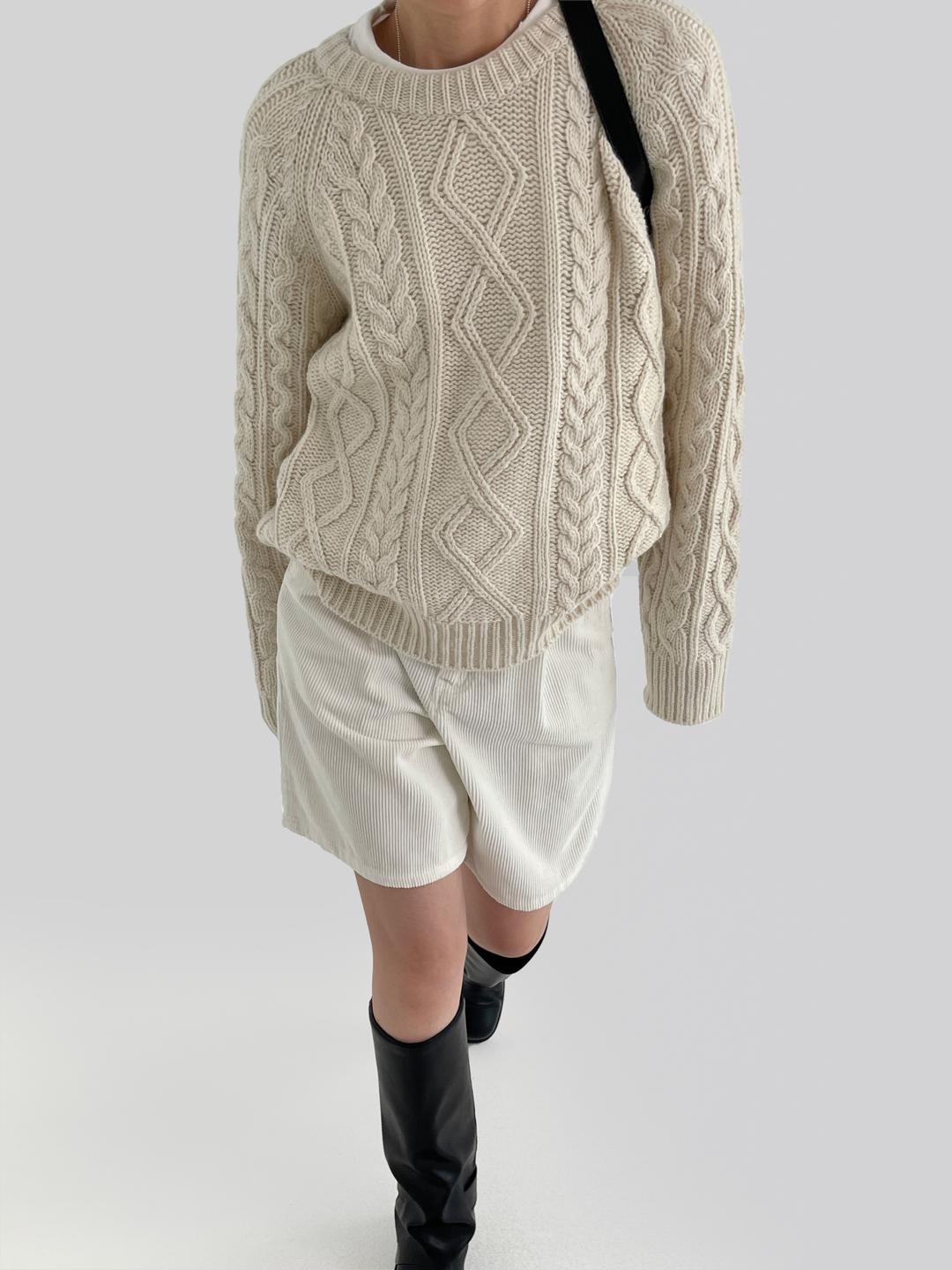 볼드울꽈배기니트