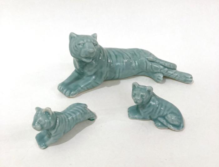 [JAPAN]70s Tiger family 호랑이 ceramic statue.