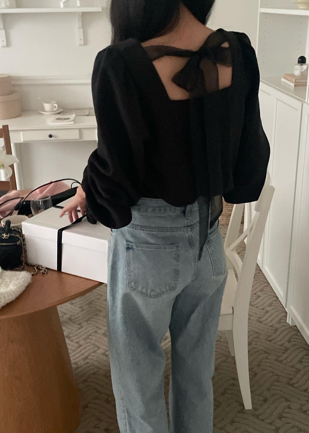 cun ribbon BL [ 리본 하트넥 연말 스퀘어넥 블라우스 ] (제제마켓)