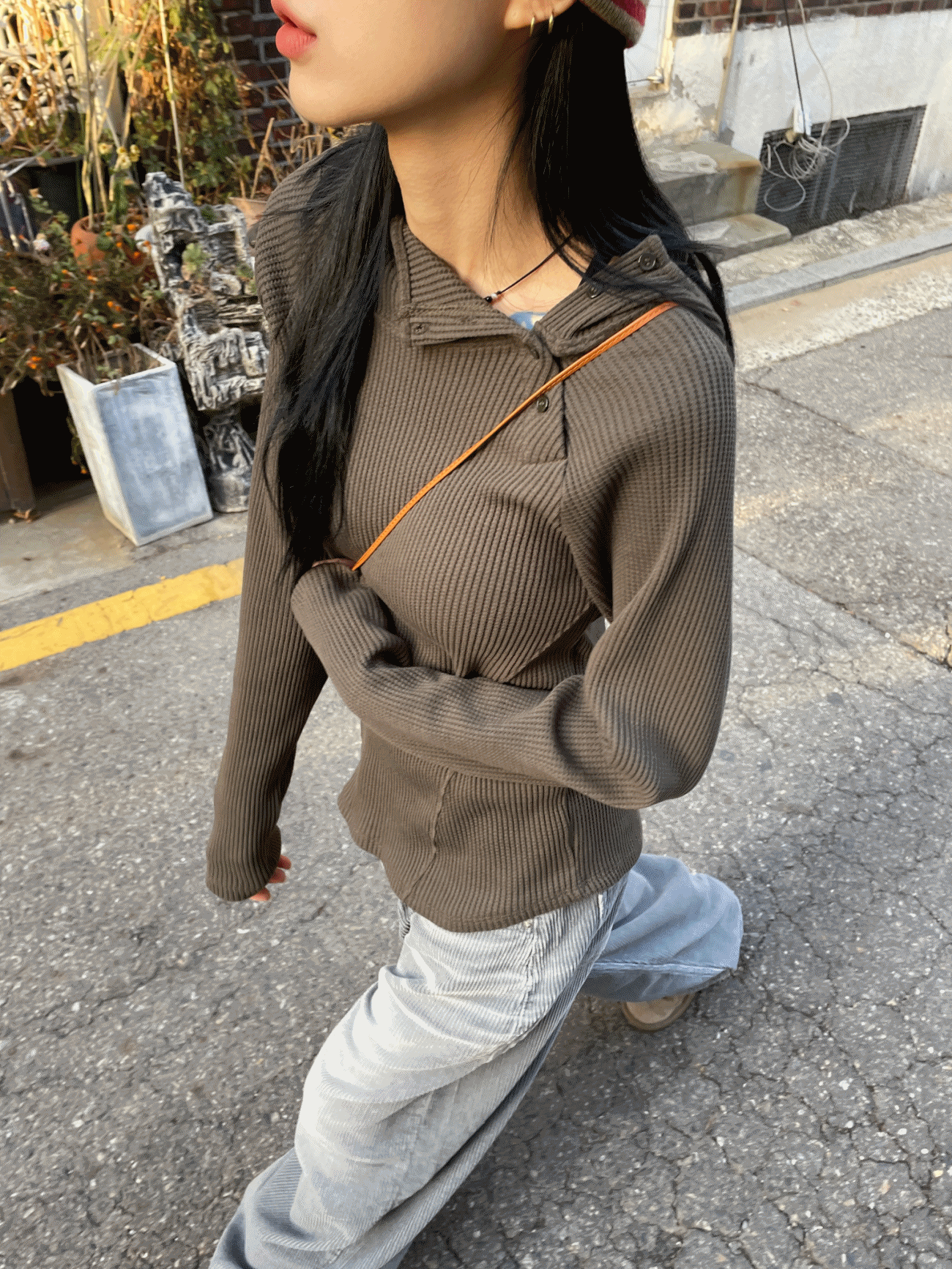 모래하우스 cross button waffle hoody