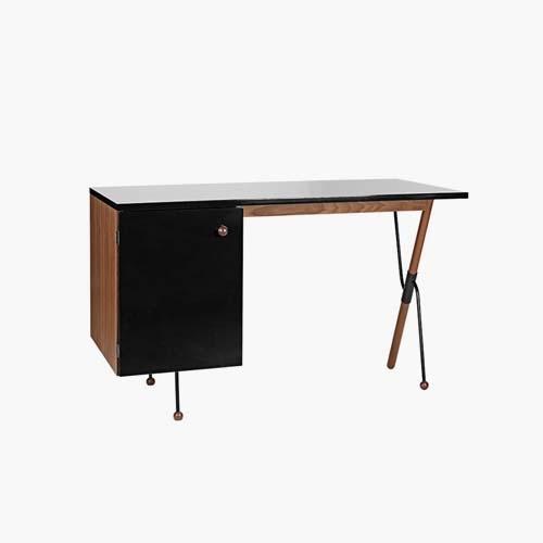 62 Desk Walnut / Black