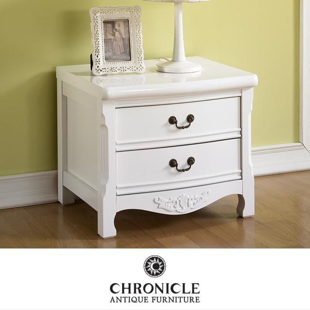 크로니클 화이트 협탁