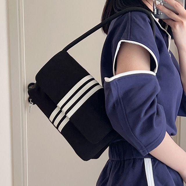 [당일출고/퀄보장] 쓰리 스트랩 데일리 나일론백 바게트 숄더백