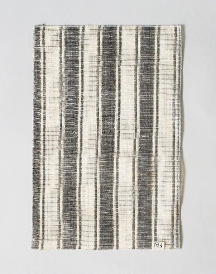 Yeon Basic Dinner Table Mat · Stripe