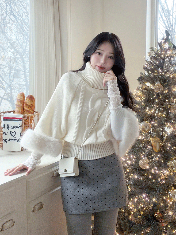 듀엣 퍼 케이프 터틀넥 니트