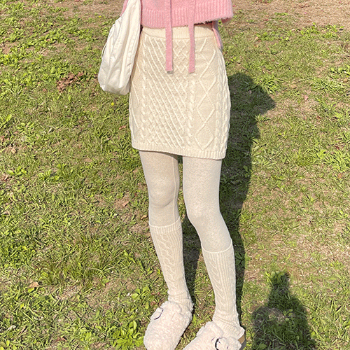 [도톰니트] 꽈배기 니트 스커트 하이틴 미니 여리여리 슬림핏 치마