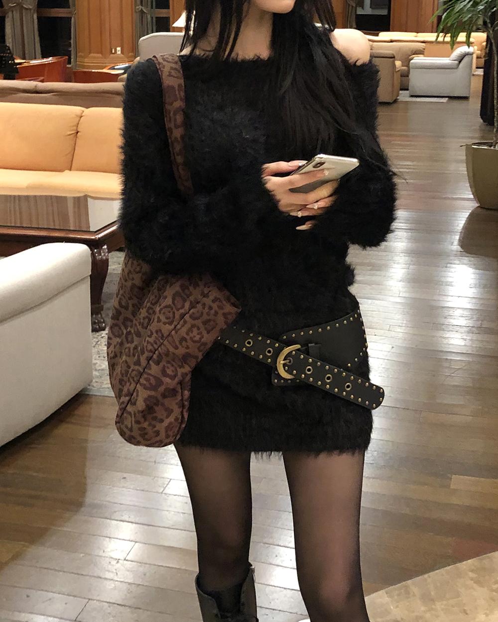 원더원더 [연말룩❄️/여리핏💕] 플민 오프숄더 앙고라 니트 원피스