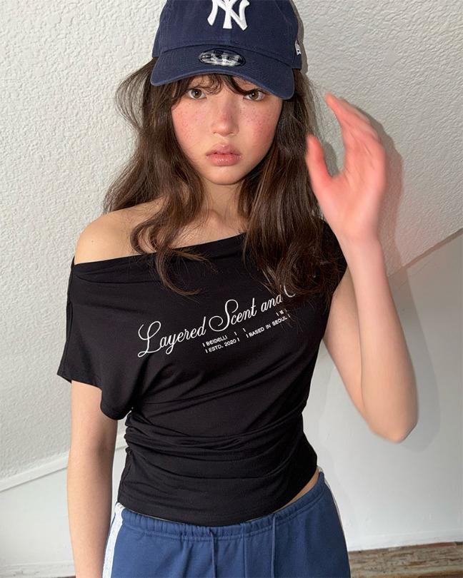 [26S/S NEW][MADE]엘렌 셔링 오프숄더 티셔츠