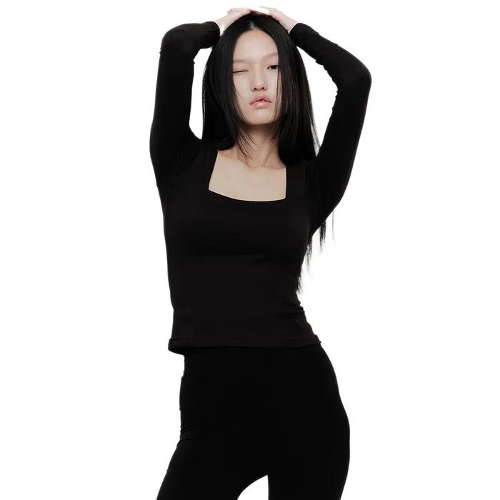 SQ NECK CONTOUR T (BLACK)