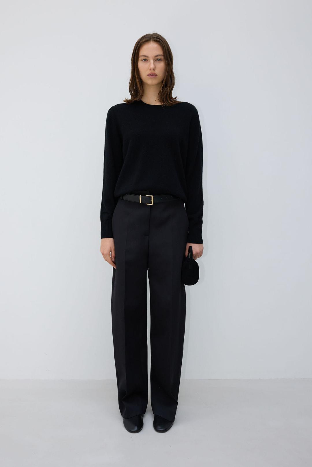 Structured curved wool Trousers_black