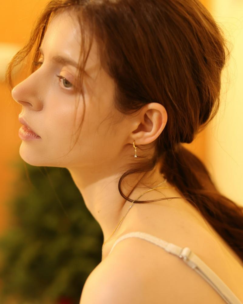 베킨 Lune Mini Earring (2Colors)