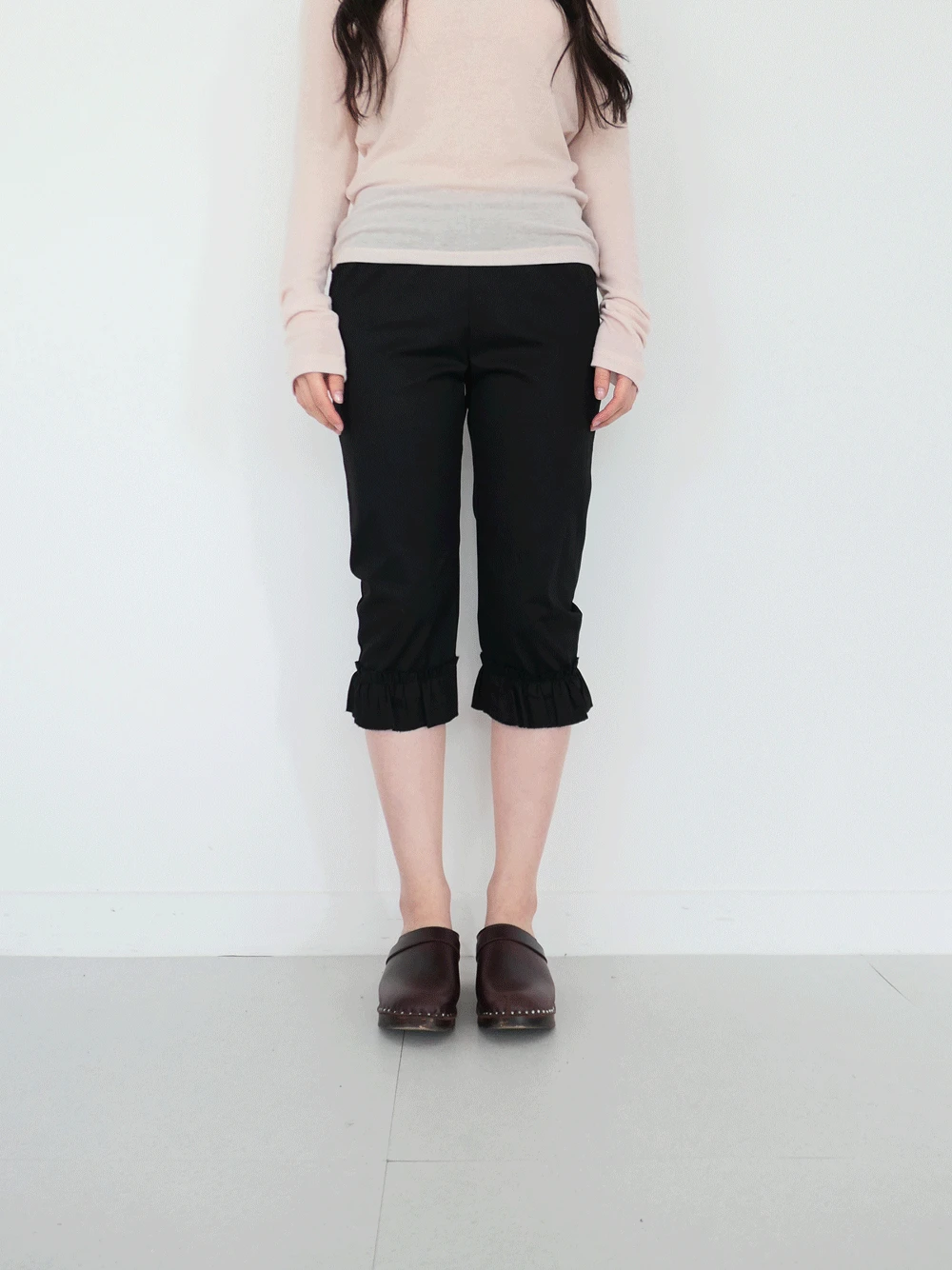 카프리 프릴 밴딩 팬츠