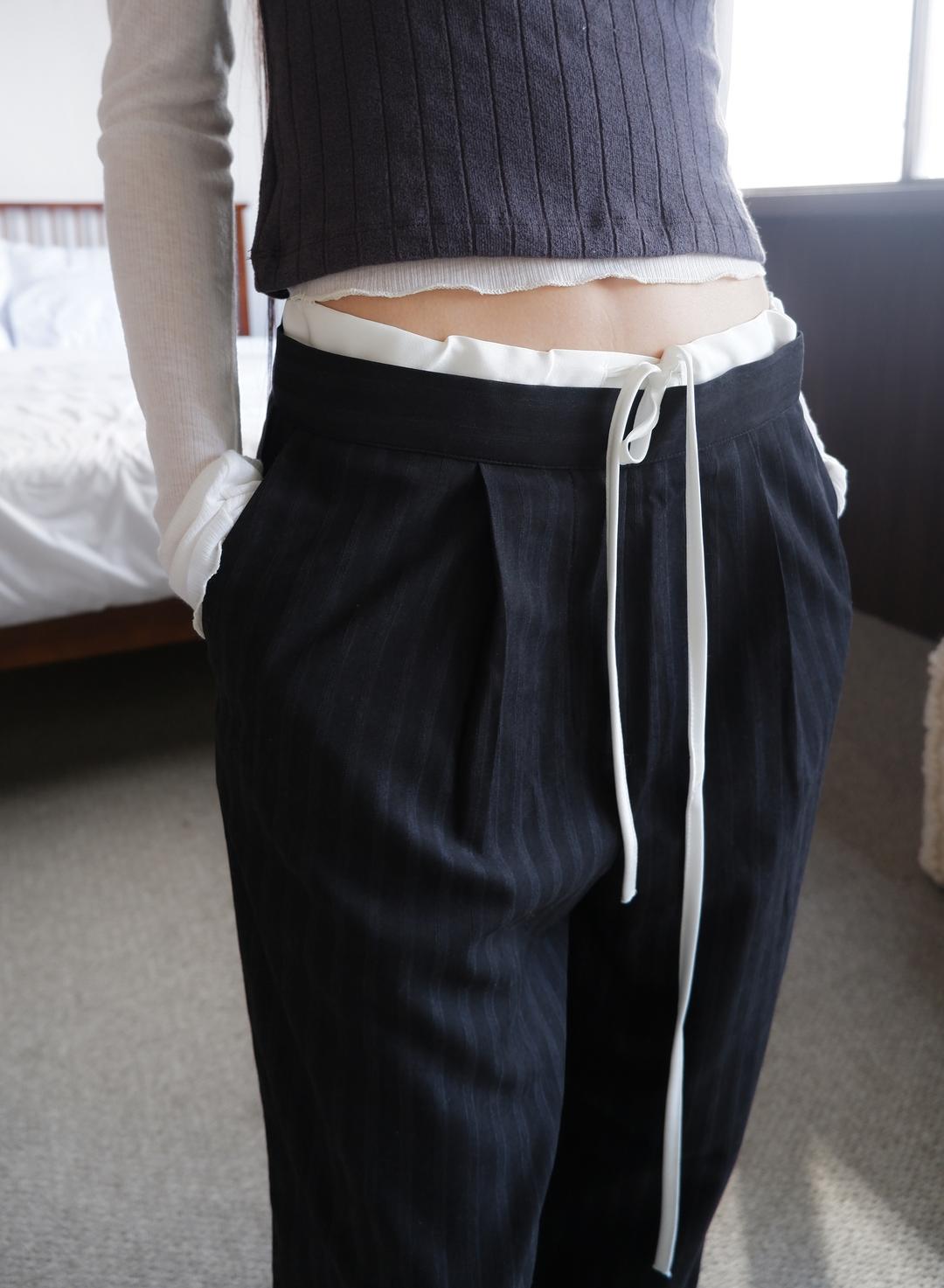 Waist suede slacks