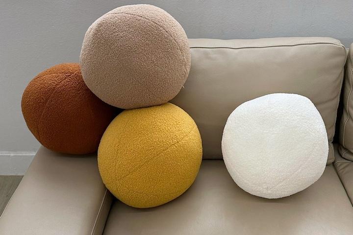 북유럽 원형 패브릭 소파 쿠션 가을 겨울 거실 침대 등쿠션 베개 바디필로우 부클레