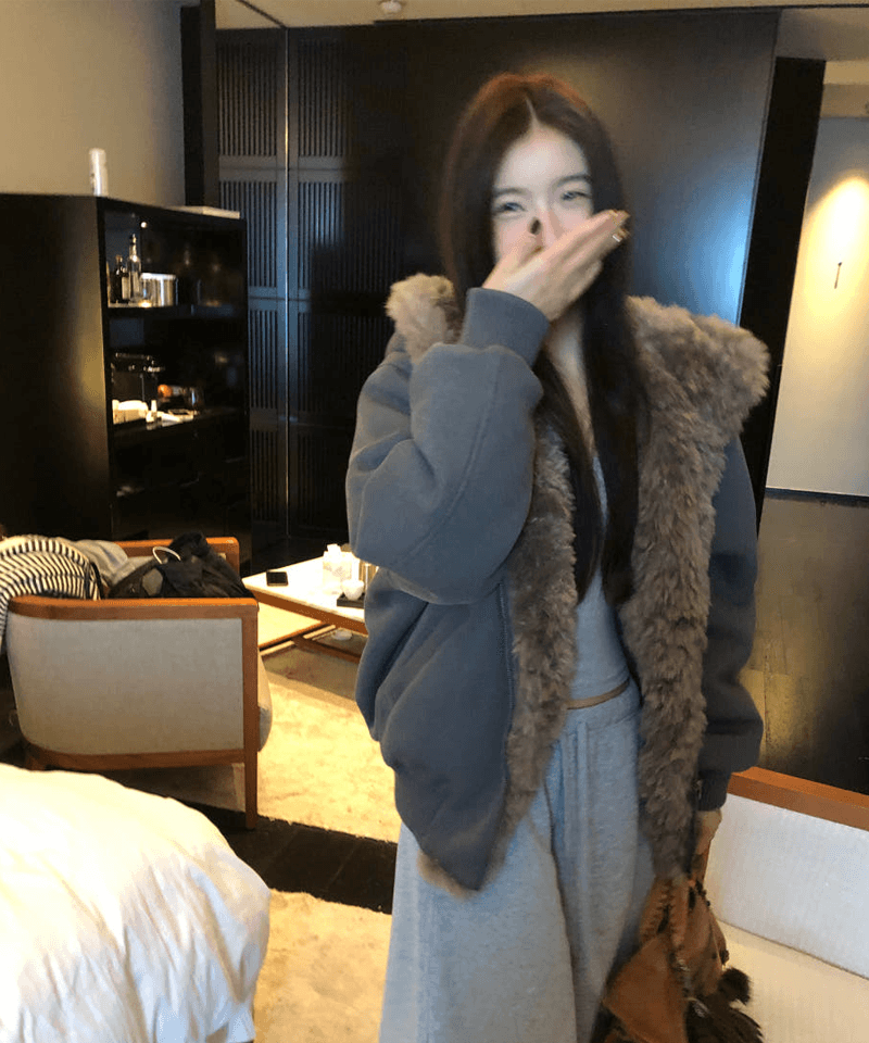 퍼트리밍 니트 덕다운 후드점퍼