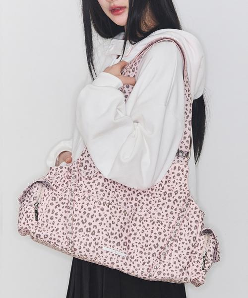 루프 더블 포켓 숄더 백 핑크 레오파드