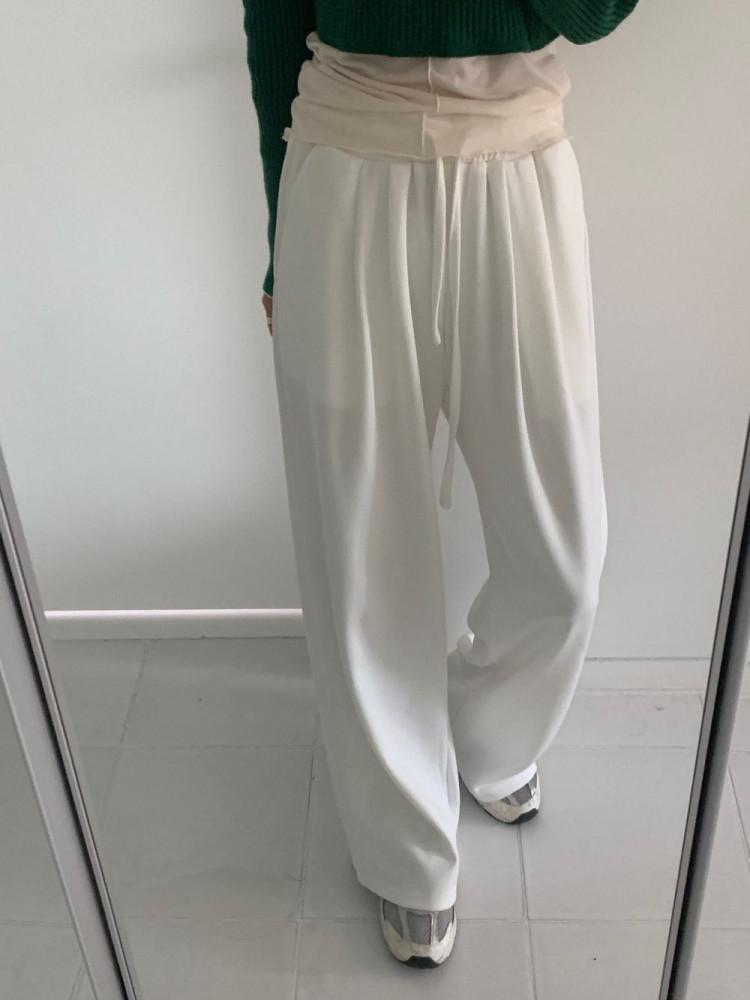 스판 와이드 일자핏 핀턱 트레이닝 팬츠